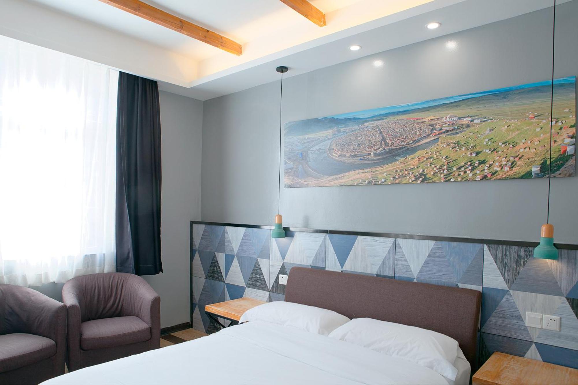 The Cloudland International Youth Hostel Close To The City Center,10 Min Walks To The Subway, Close To The Night Market, Old Street, Green Lake, English-Speaking Service, Free Activity Convenient Payment And Visa Cards Are Accepted Kunming Bagian luar foto