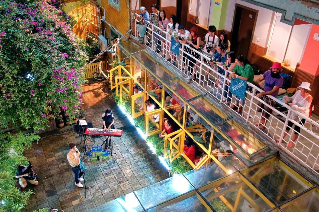 The Cloudland International Youth Hostel Close To The City Center,10 Min Walks To The Subway, Close To The Night Market, Old Street, Green Lake, English-Speaking Service, Free Activity Convenient Payment And Visa Cards Are Accepted Kunming Bagian luar foto