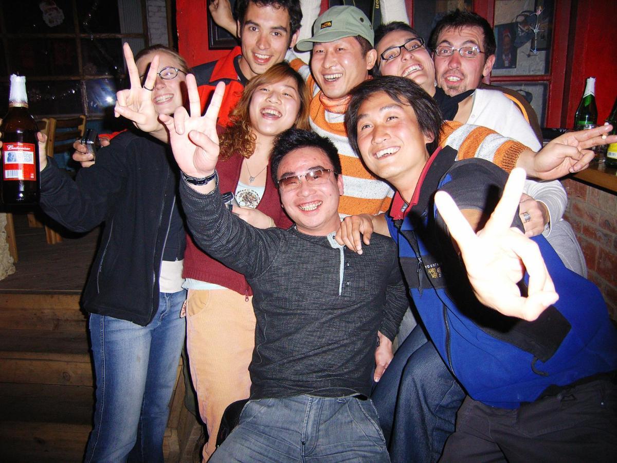 The Cloudland International Youth Hostel Close To The City Center,10 Min Walks To The Subway, Close To The Night Market, Old Street, Green Lake, English-Speaking Service, Free Activity Convenient Payment And Visa Cards Are Accepted Kunming Bagian luar foto